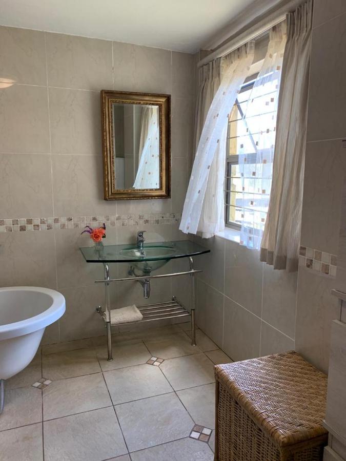 Mountain Rose Guesthouse Louis Trichardt Eksteriør billede